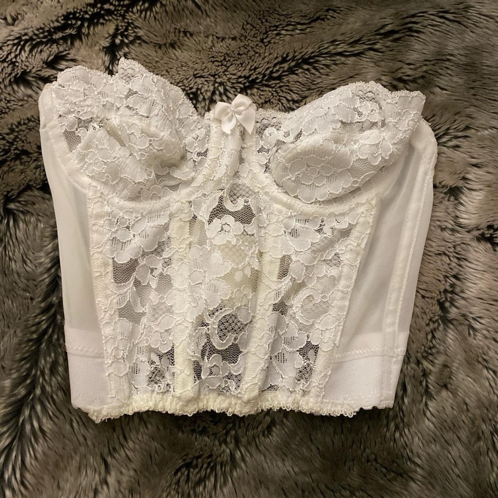 Vintage Victoria’s Secret bustier size 34A